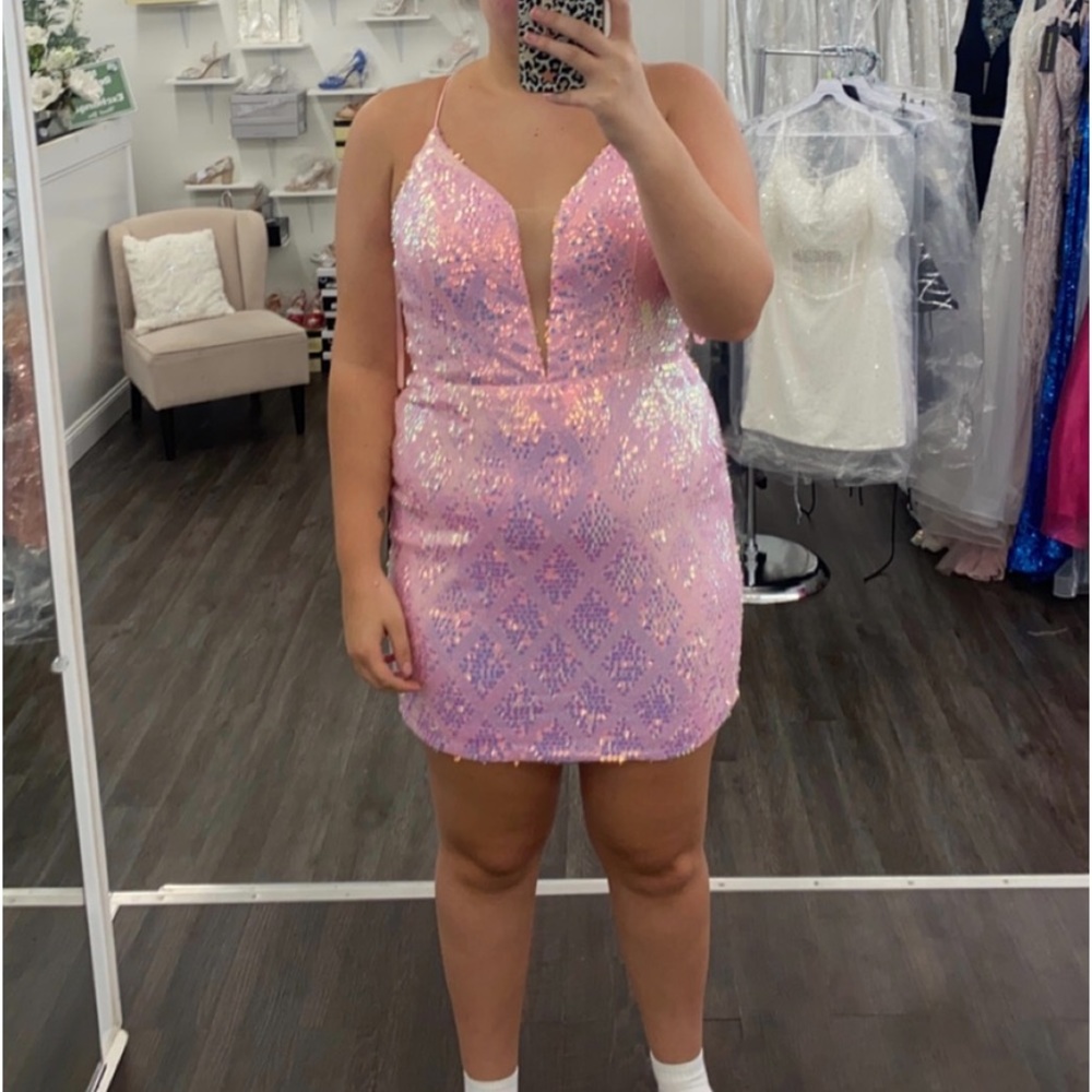 Brand new homecoming dress. Never worn, only tried on.